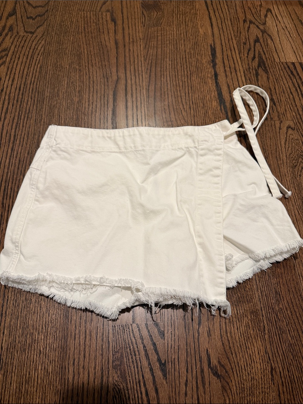 We The Free Cream Tie-Waist Frayed Hem Skort